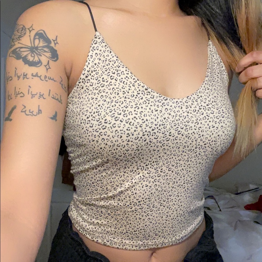 Cute Tillys tank top super stretchy n comfy never worn